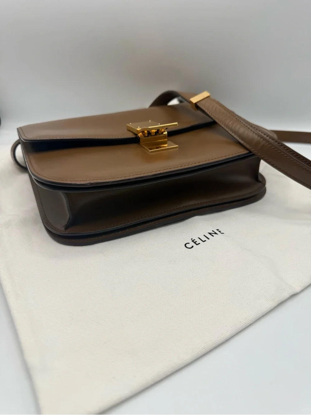 CELINE - Box Calfskin Medium Classic Box Flap Bag Camel w/ Dust Bag